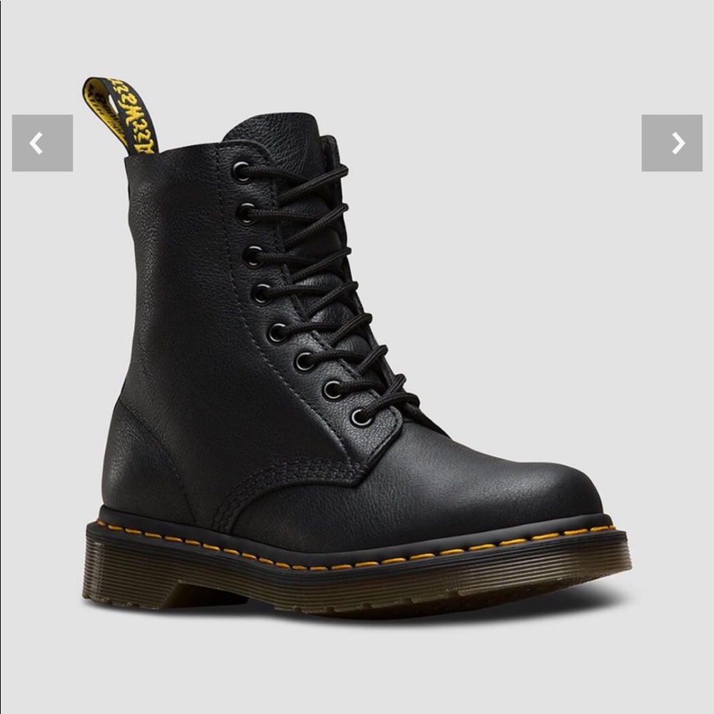 Dr. Martens Luana Black Leather Boots size 6